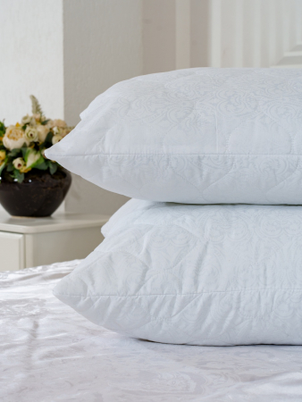 Подушка "Силиконизированное волокно" ажурный полиэстер