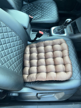 Подушка автомобильная на сиденье "АВТО-БИО" 40x40 / коричневая