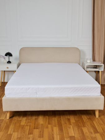 Чехол на матрац стеганный / Белый