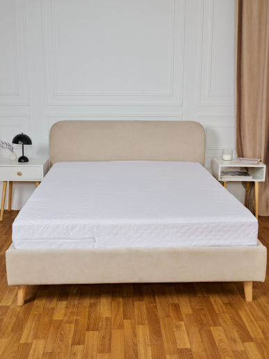 Чехол на матрац стеганный / Белый