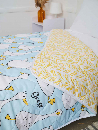 Покрывало стеганое детское поплин / Гусь-обнимусь (мята)