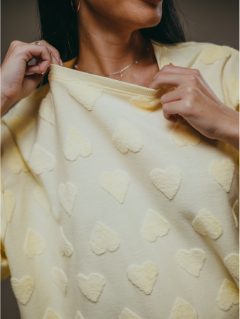 Женская футболка Ирбис / Сердца, сливочное масло