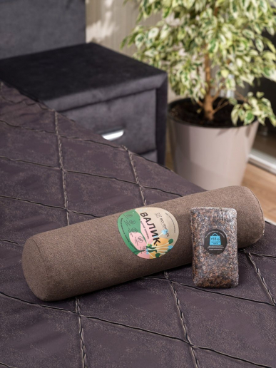 Валик ортопедический массажный для спины и поясницы с лузгой гречихи / коричневый