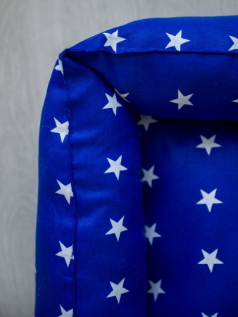 Лежак для кошек и собак / звезды, василек