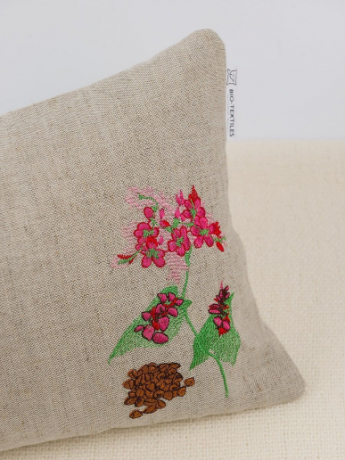 Подушка-валик "Сила природы" с лузгой гречихи