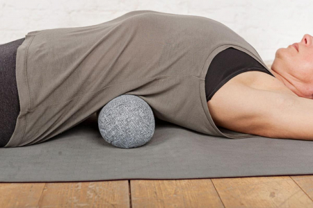 Подушка для йоги "Валик релакс" / бордо