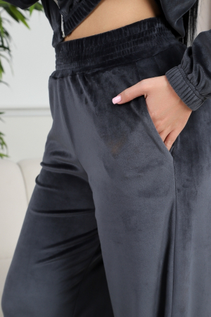 Женский костюм 636 / темно-серый