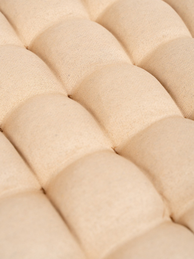 Подушка в автомобиль с гречневой лузгой арт. APG25 / Бежевый