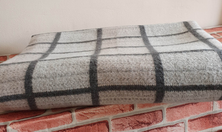 Одеяло полушерстяное 50% шерсть, 50% пэ 500гр. ОПШ-2 / расцветки в ассортименте