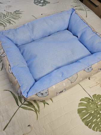 Лежак для кошек и собак / кошки