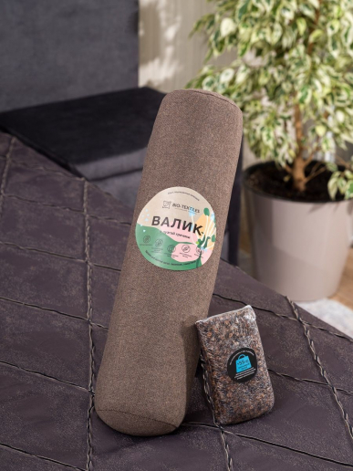 Валик ортопедический массажный для спины и поясницы с лузгой гречихи / коричневый