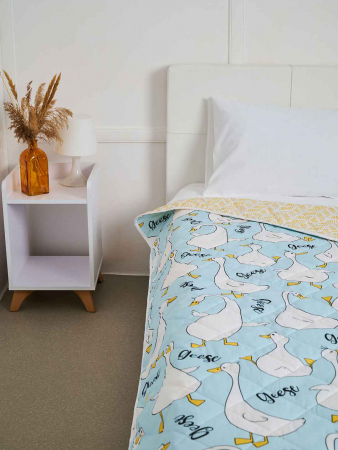 Покрывало стеганое детское поплин / Гусь-обнимусь (мята)