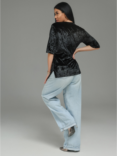 Женская футболка Мия / Черный