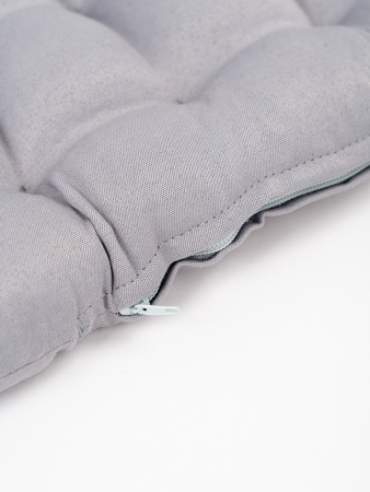 Подушка в автомобиль с гречневой лузгой арт. APG25 / Светло-серый