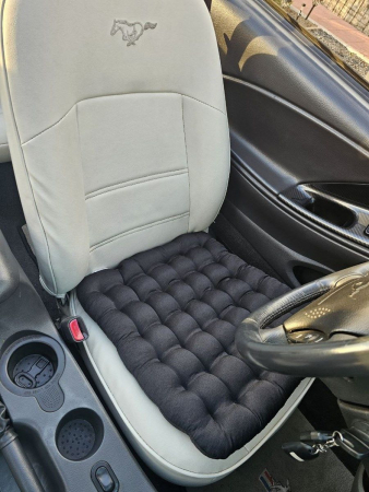 Подушка автомобильная на сиденье "АВТО-БИО" 50x45 / черная