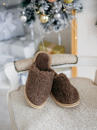 Тапки меховые / коричневые