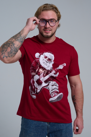 Мужская футболка 8581 / бордо+Д мороз с гитарой