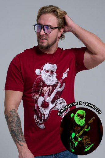 Мужская футболка 8581 / бордо+Д мороз с гитарой