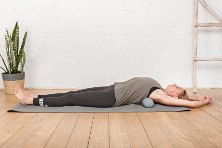 Подушка для йоги "Валик релакс" / бордо