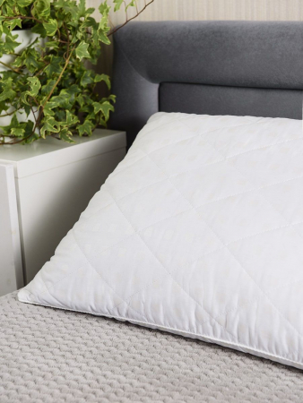 Подушка стеганая "Очарование" / белая