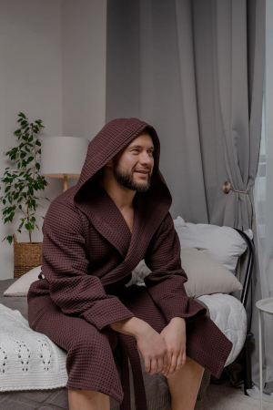 Мужской вафельный халат PandaHug Orlando с капюшоном / шоколадный