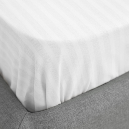 Простыня "Волшебная Ночь" на резинке 140x200 / Warm white