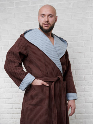 Мужской вафельный халат с капюшоном двухцветный / темный шоколад