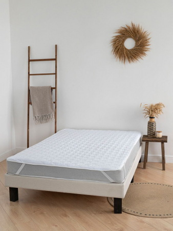 Наматрасник из бамбукового волокна на резинках