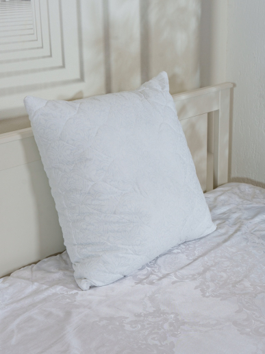 Подушка "Силиконизированное волокно" ажурный полиэстер