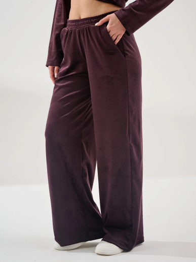 Женский костюм "Бархат" 2406-В / Бордовый