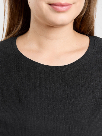 Женская футболка Рената-4 / чёрный