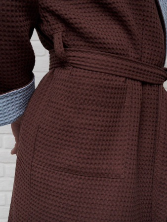 Мужской вафельный халат с капюшоном двухцветный / темный шоколад