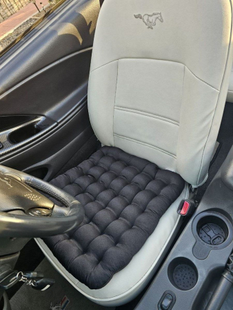 Подушка автомобильная на сиденье "АВТО-БИО" 50x45 / черная