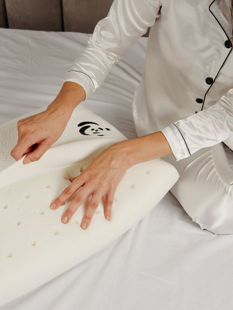 Подушка PandaHug классической формы 60x40x12 + аромароллер