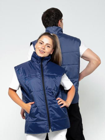 Жилет утепленный на молнии / 3.9.4.49 В ассортименте