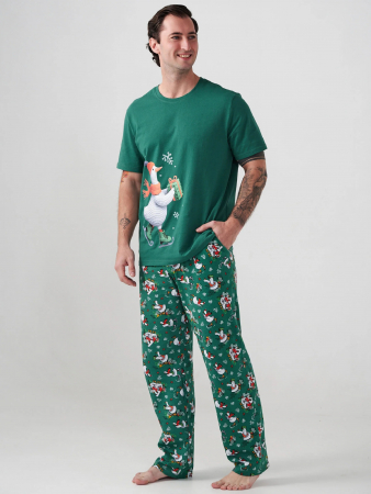 Мужская пижама "Зимние забавы" 2410-К / Зеленый