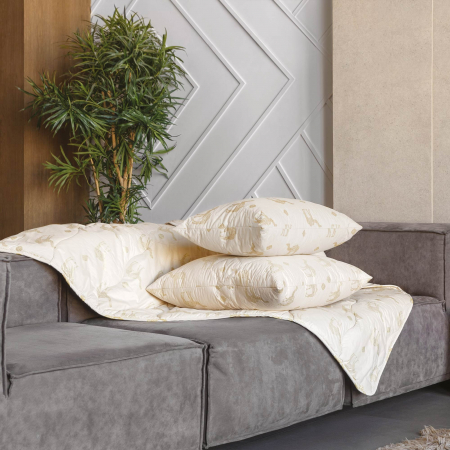 Подушка "Verossa" 70/70 / "Верблюжья шерсть"