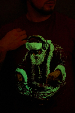 Мужская футболка 8581 / бордо+диско дедМ