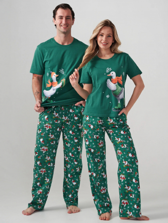 Мужская пижама "Зимние забавы" 2410-К / Зеленый