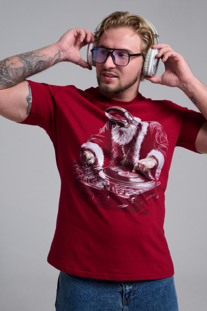 Мужская футболка 8581 / бордо+диско дедМ