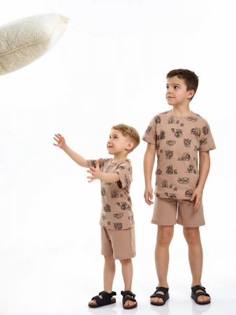 Детская пижама с шортами "Семья" / Коричневый