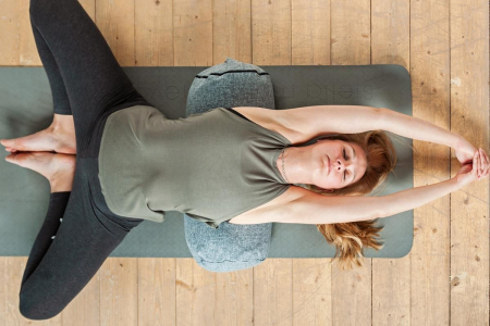 Болстер для йоги "Релакс" / бордо