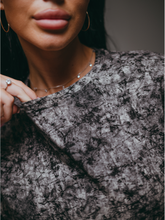 Женская футболка Ирбис / Черный, варенка