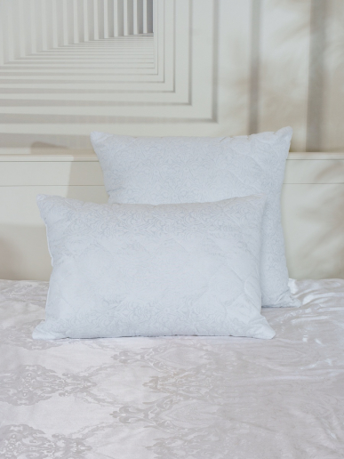 Подушка "Силиконизированное волокно" ажурный полиэстер