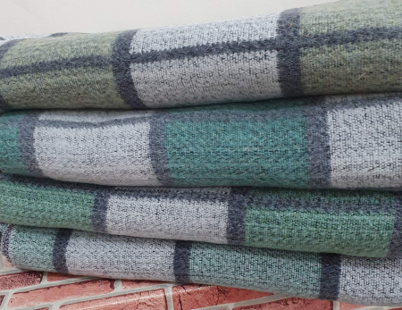 Одеяло полушерстяное 50% шерсть, 50% пэ 500гр. ОПШ-2 / расцветки в ассортименте