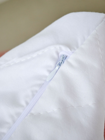 Наперник микрофибра стеганный на молнии 70x70