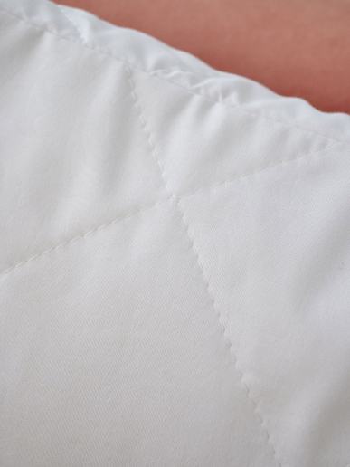 Наперник микрофибра стеганный на молнии 50x70