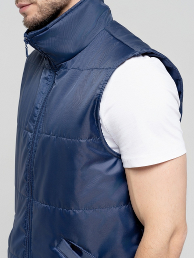 Жилет утепленный на молнии / 3.9.4.49 В ассортименте
